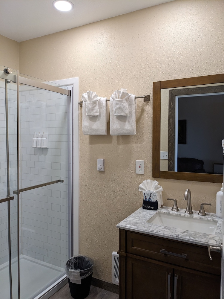 Wanderlust Inn - photo 42