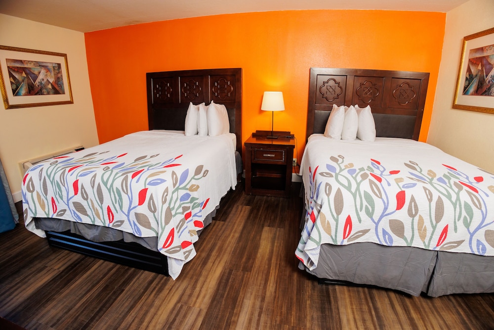 Garnet Inn & Suites Orlando - photo 60