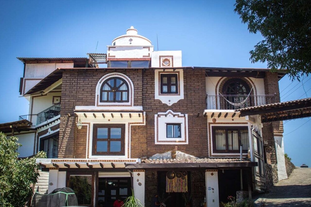 Solache Inn — Heroica Zitacuaro