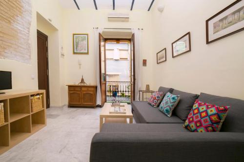 Alohamundi Valvanera — 4-Star Luxury Hotel in Sevilla, Spain