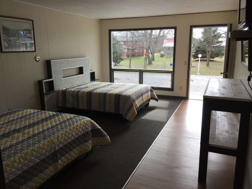 Summer Breeze Resort - photo 5