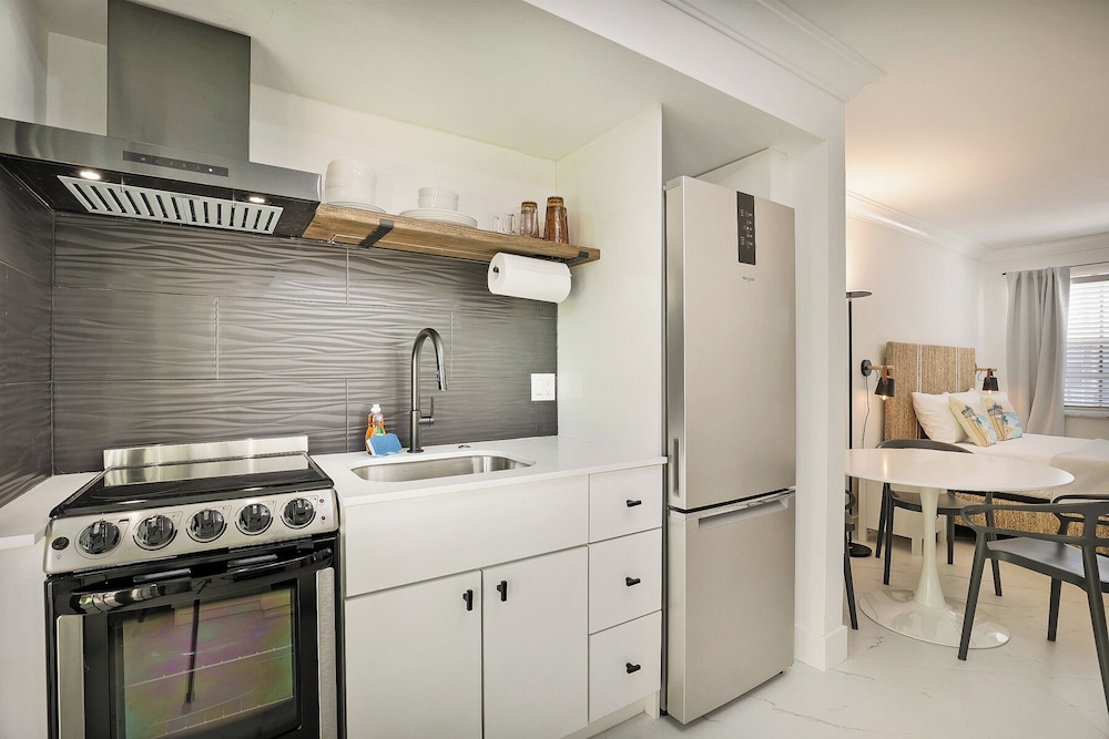 La Mer Suites - photo 25