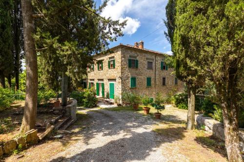 Cypresses Villa With Private Swimming Pool — 4-Star Luxury Hotel in Castellina In Chianti, Italy