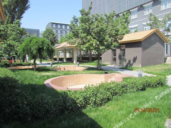 Jianding Jinhui Sports Hot Spring Hotel — 4-Star Luxury Hotel in Beijing, People's Republic of China
