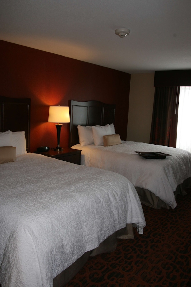 Hampton Inn & Suites Peru - photo 9