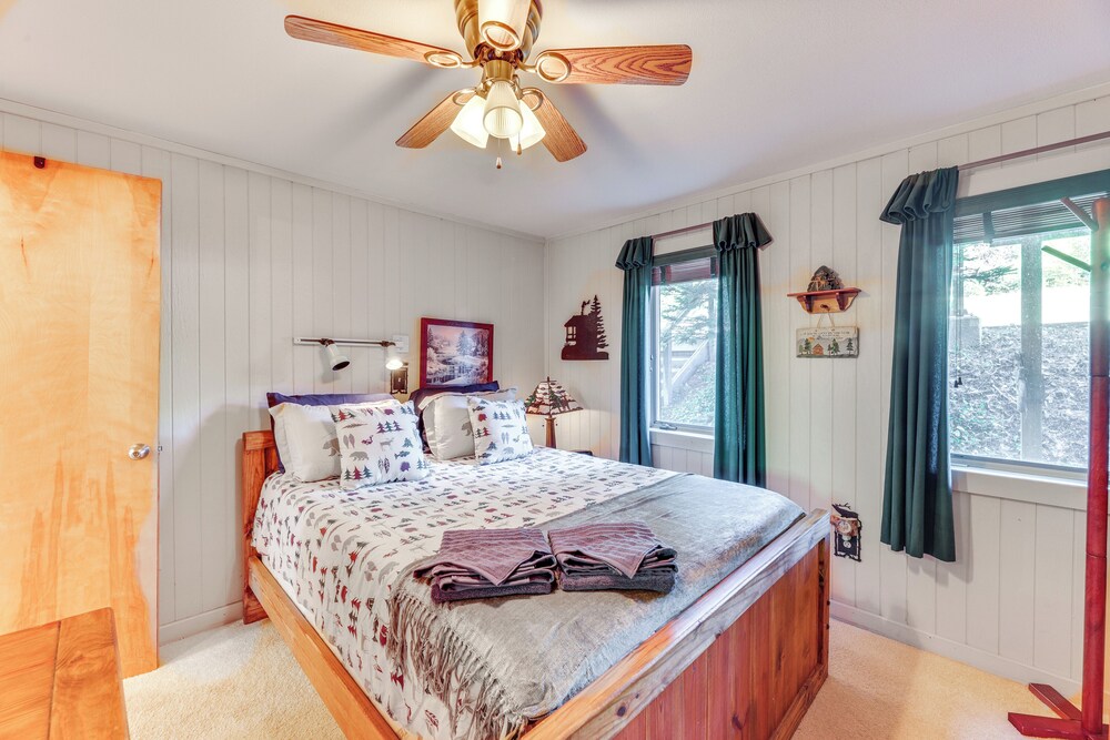 Located in Snowshoe Resort: Townhome w Deck - photo 12