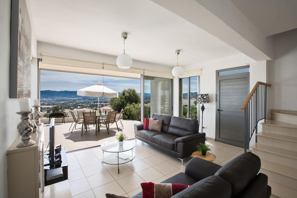 Villa Abbie Panoramic Sea Views