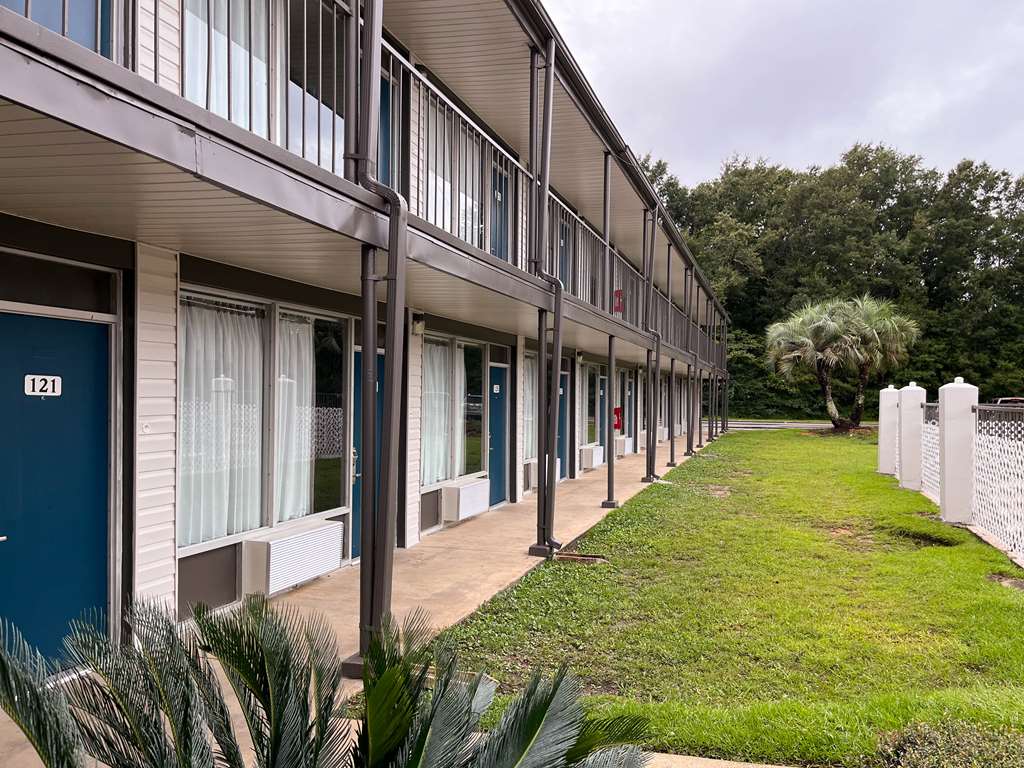 Motel 6 Bay Minette AL - photo 3