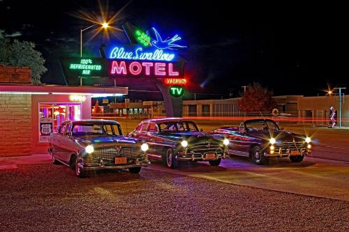 Blue Swallow Motel - photo 19