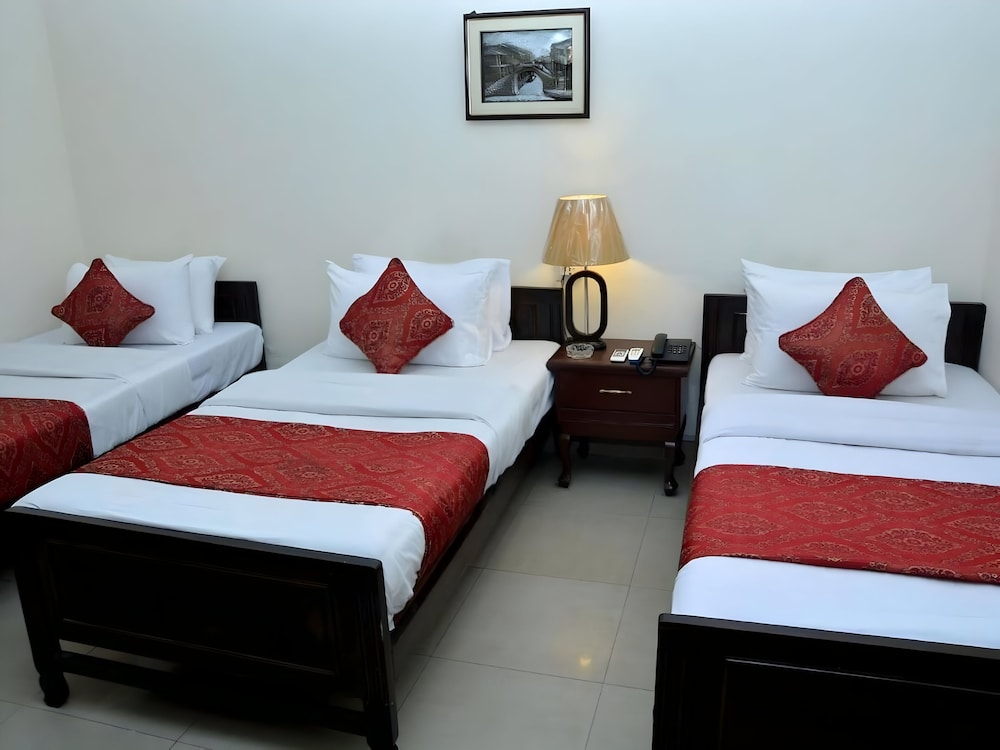 Luxury One Hotel - last minute hotel in Lahore