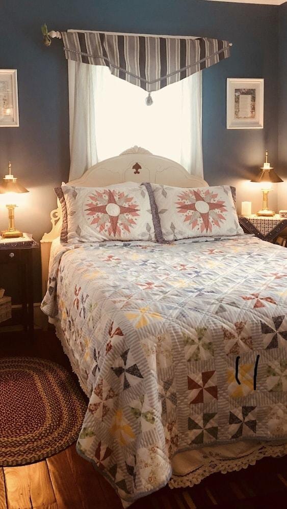 Princess Anne Book Lovers Inn - photo 5