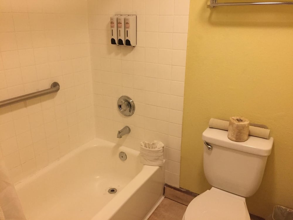 Chula Vista Inn - photo 39