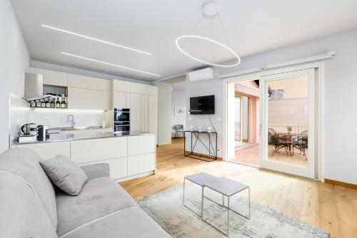 Week Mor — 4-Star Luxury Hotel in La Morra, Italy