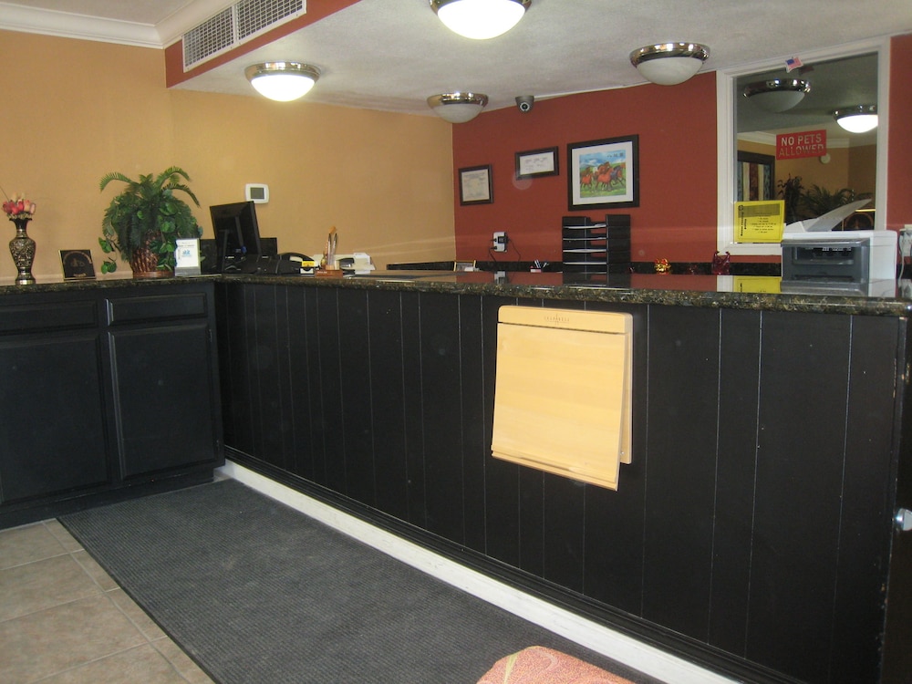 Motel 8 - photo 4