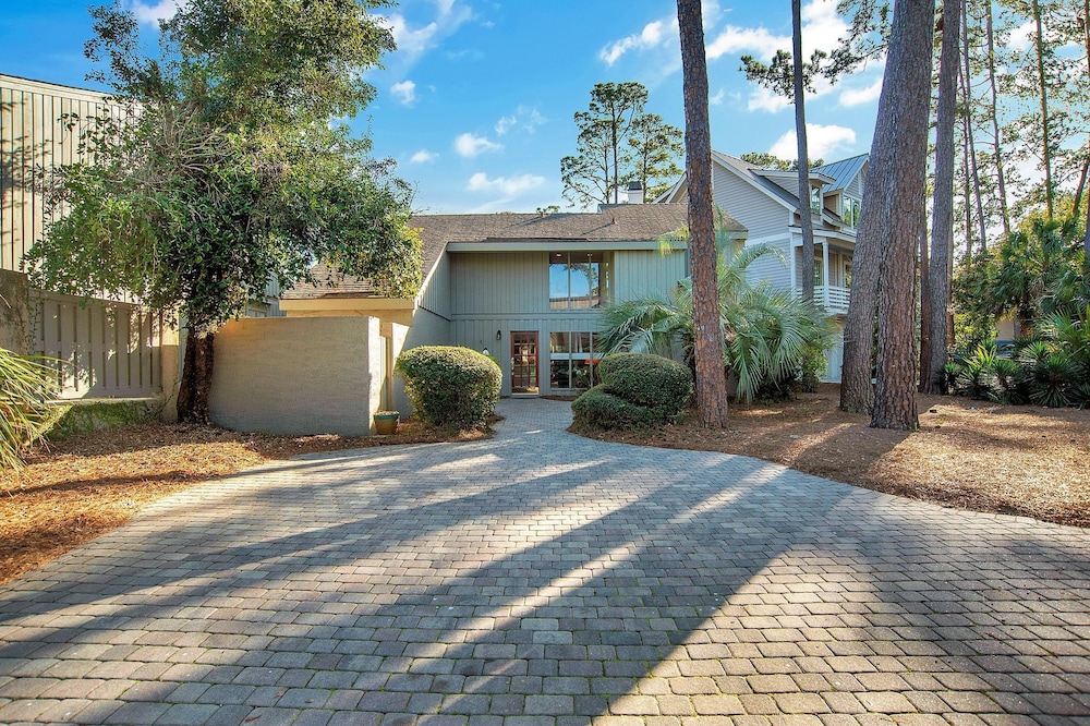 6 Windjammer Court at the Sea Pines Resort - photo 38