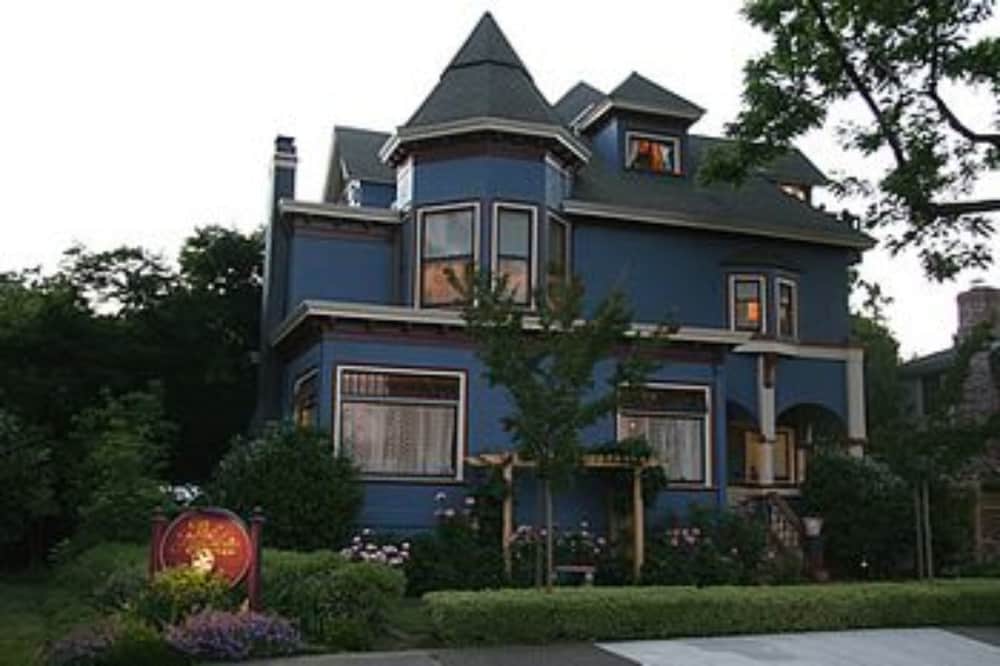 Napa Inn - photo 67