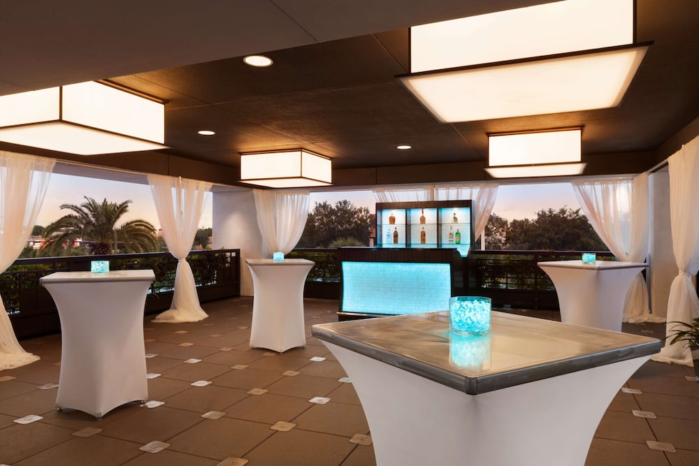 Embassy Suites by Hilton Orlando Lake Buena Vista South - photo 60