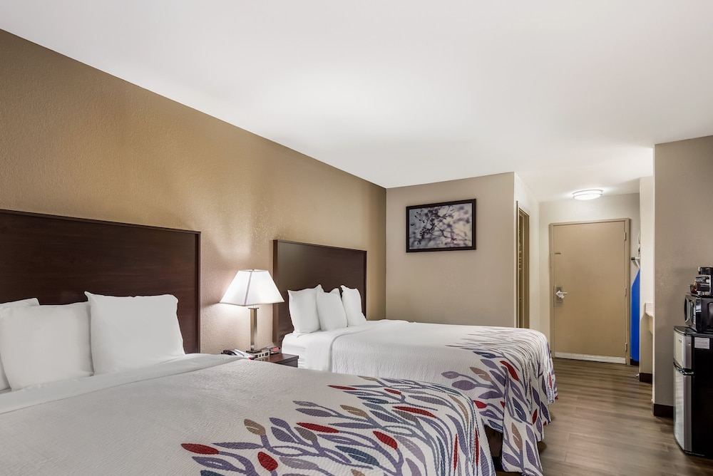 Red Roof Inn Allentown South - photo 19
