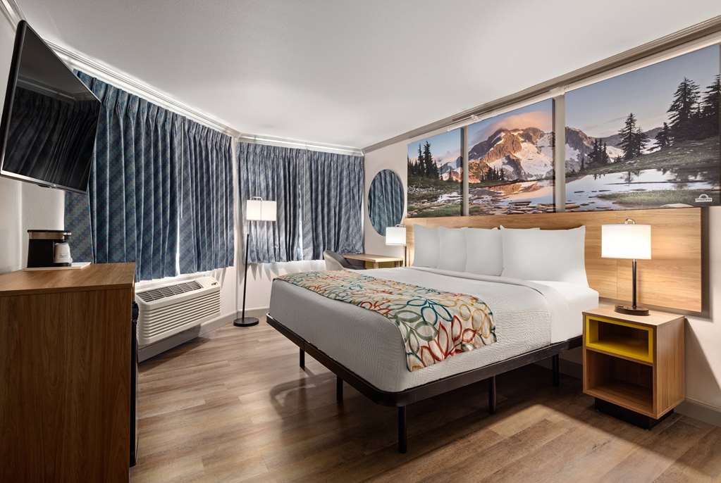 Days Inn by Wyndham Lakewood South Tacoma - photo 13