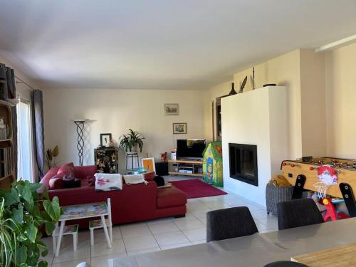 Chez Spirou 20 Mn Disney 20mn Paris — hotel in Noisy-Le-Grand