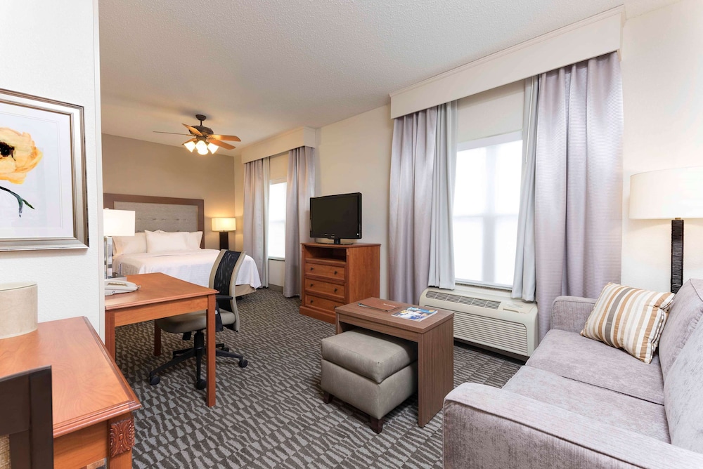 Homewood Suites by Hilton Indianapolis Airport Plainfield - photo 8
