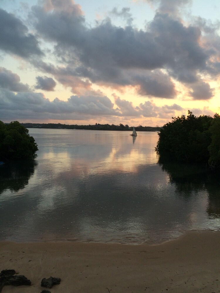 Hotel Front - Evening/Night