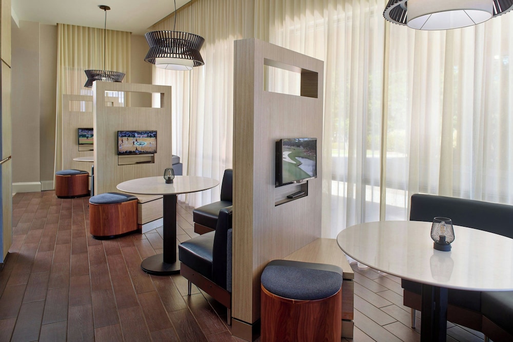 Courtyard by Marriott Carrollton - photo 37
