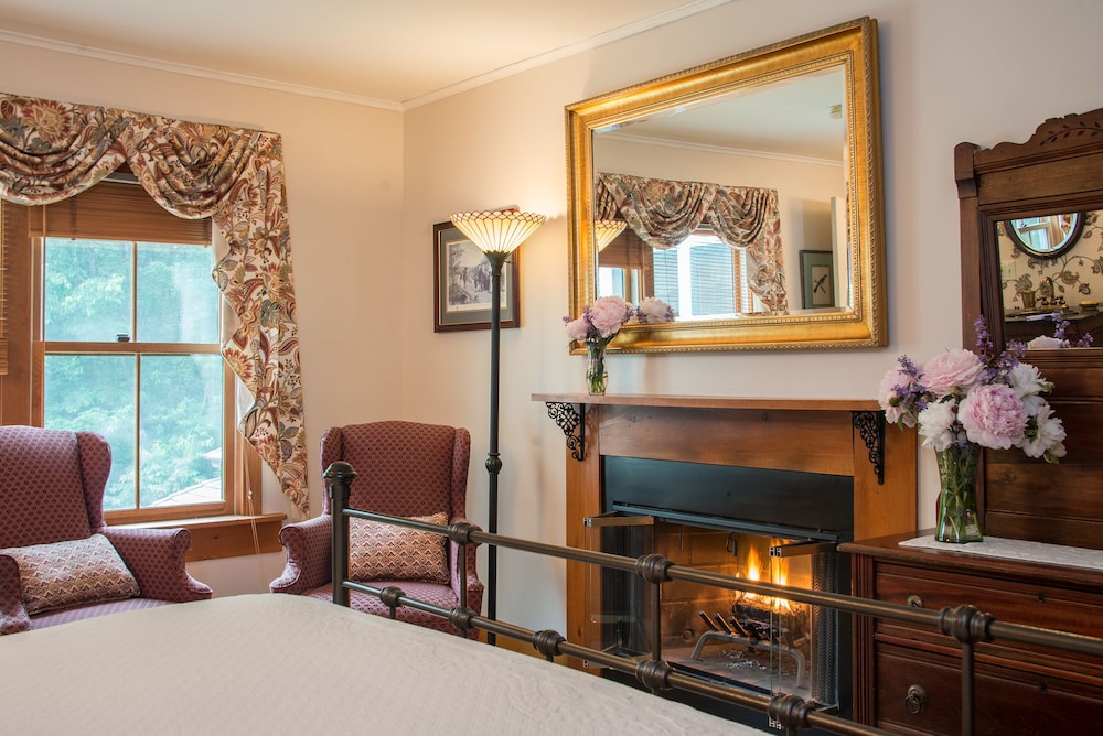 Inn at Ellis River - photo 3