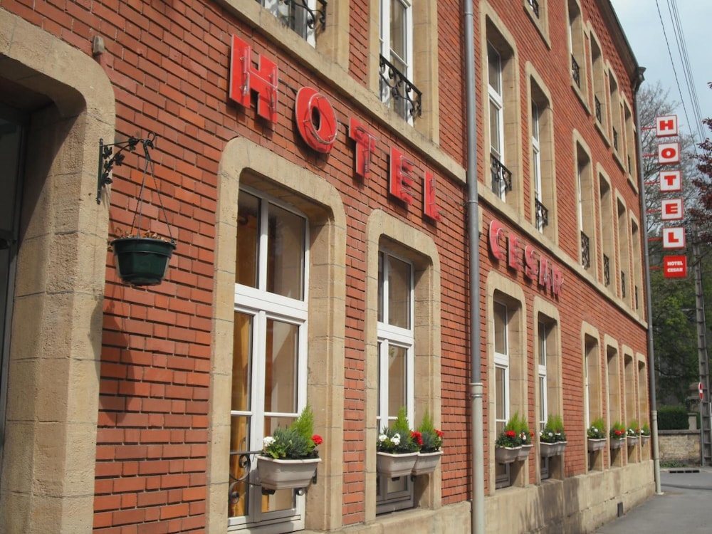 César Hôtel — hotel in Charleville-Mezieres