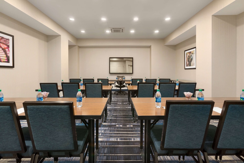 Hampton Inn Chicago Downtown N Loop Michigan Ave - photo 30