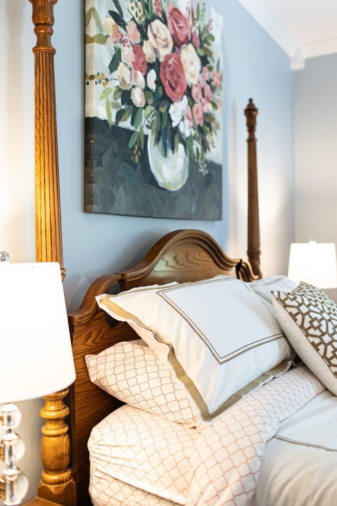 Biddle Point Inn Event Venue — Plymouth