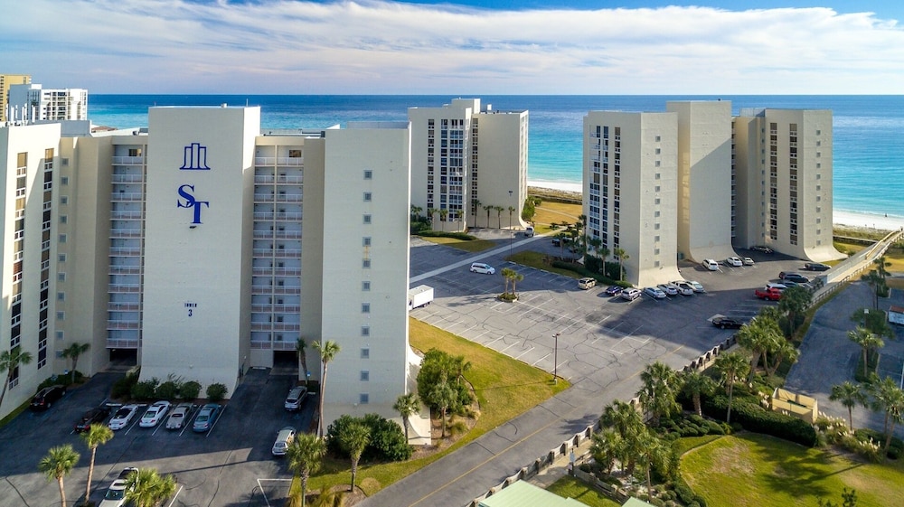 Shoreline Towers 1023 2 Bedroom Condo by RedAwning - photo 7
