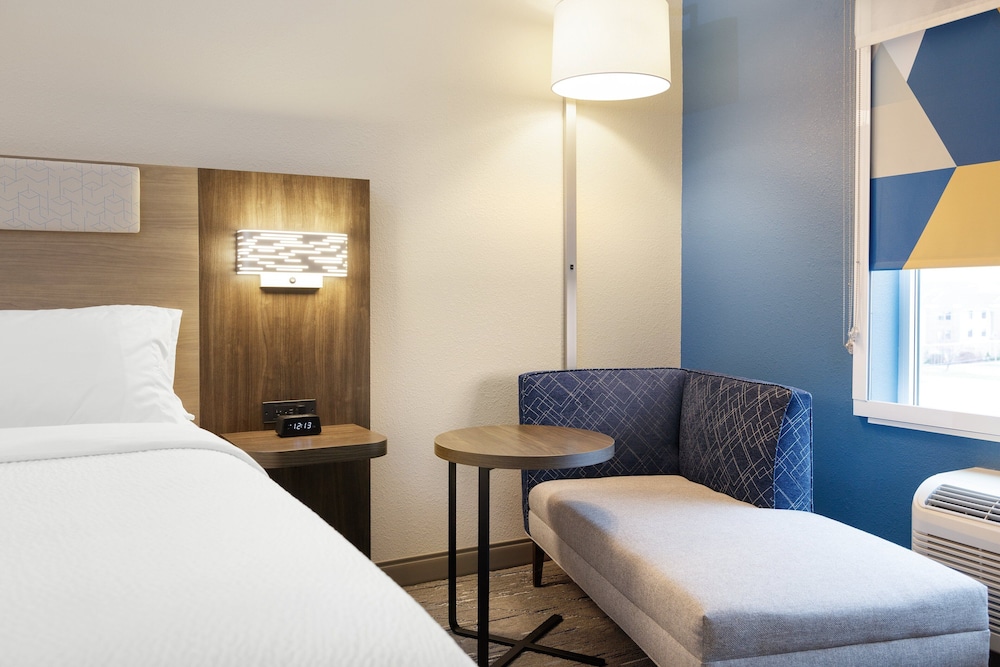 Holiday Inn Express South Haven by IHG - photo 11