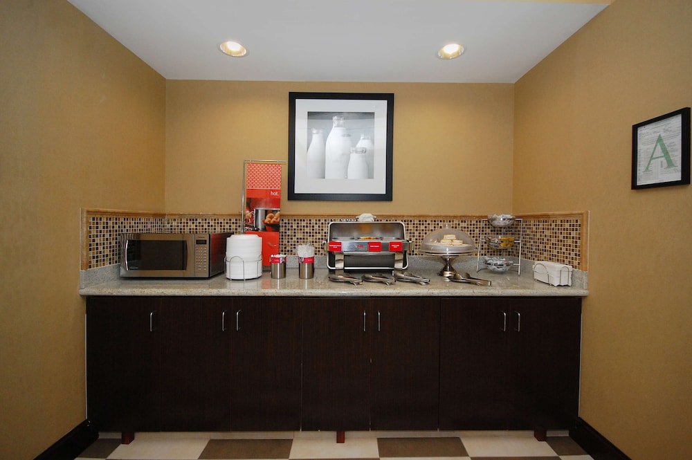 Hampton Inn Jackson Flowood MS - photo 38
