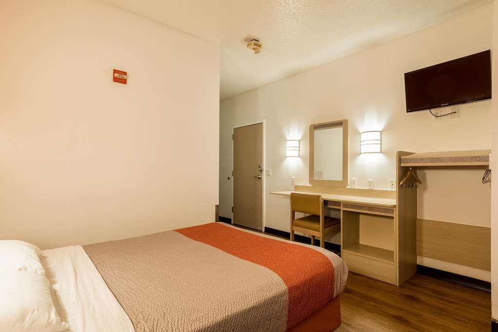 Motel 6 Newport TN - photo 11