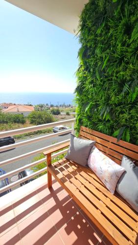 Seaview Relax Apartment — 4-Star Luxury Hotel in Canico, Portugal