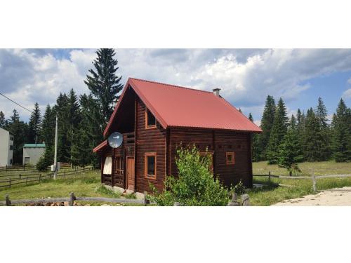 Estia - carbon neutral hotel in Zabljak