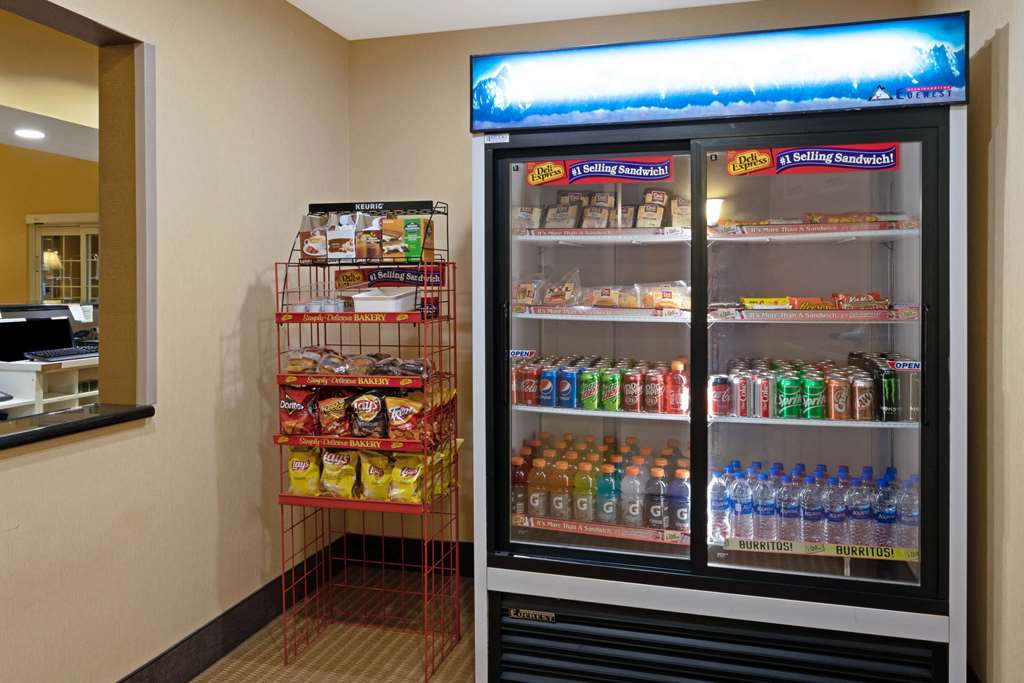 La Quinta Inn & Suites by Wyndham Stillwater University Area - photo 28
