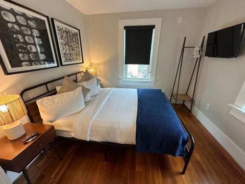 Entire Modern 7 Unit 7 Bath Boutique Inn - photo 33