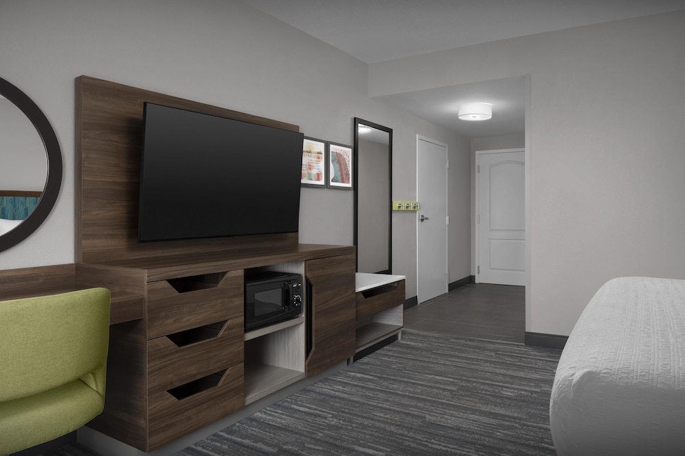 Hampton Inn & Suites Jacksonville South Bartram Park - photo 8