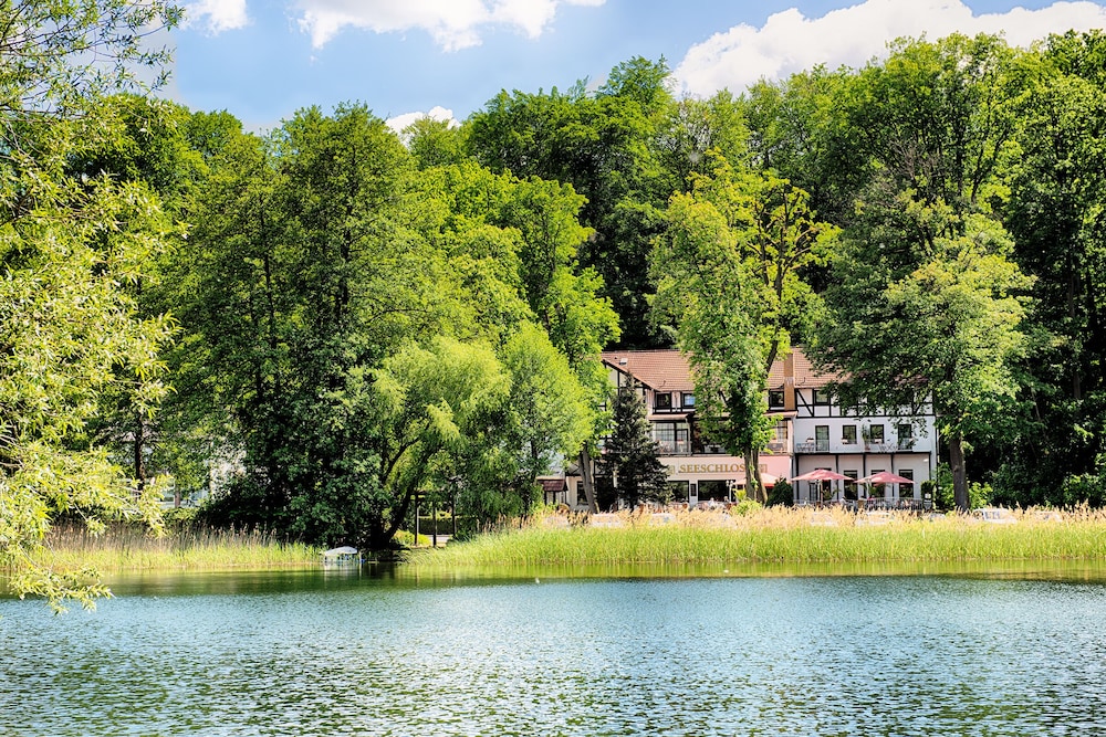 Hotel Seeschloss — hotel in Wandlitz