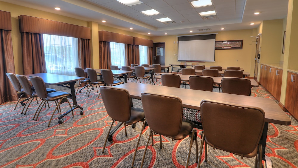 Staybridge Suites Knoxville West by IHG - photo 35