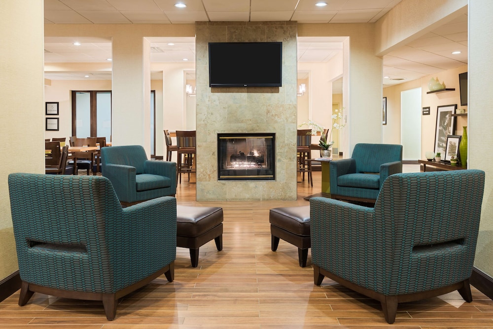 Hampton Inn White Plains Tarrytown - photo 3