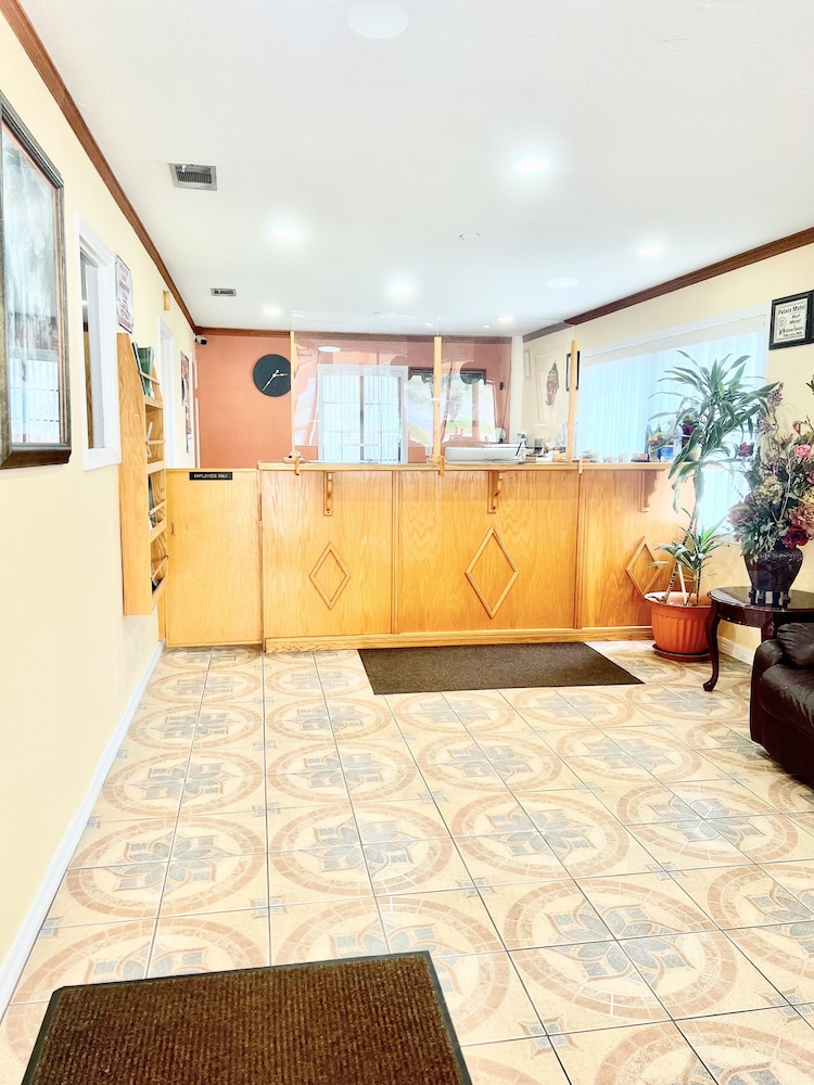 Palace Motel Dequeen - photo 3
