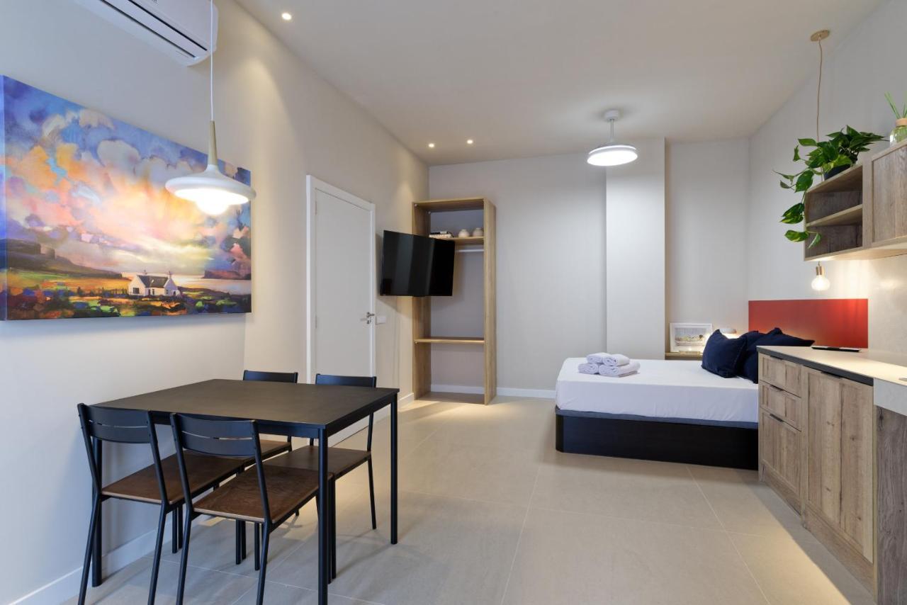 Osito Hub Colomer — Valencia