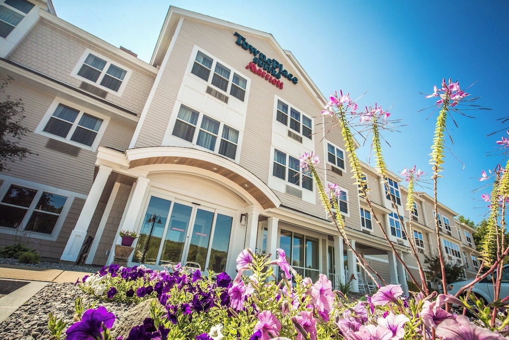 TownePlace Suites by Marriott Gilford - photo 46