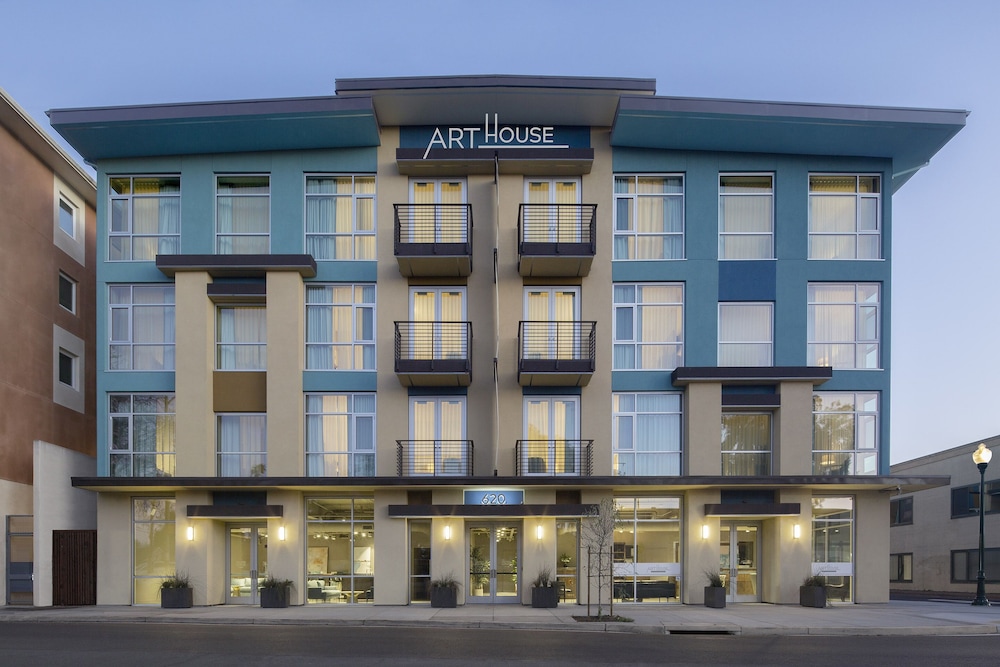 Art House Hotel - photo 35