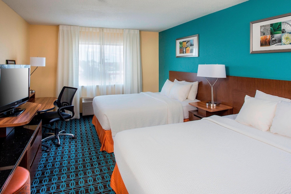 Fairfield Inn & Suites Peru - photo 7