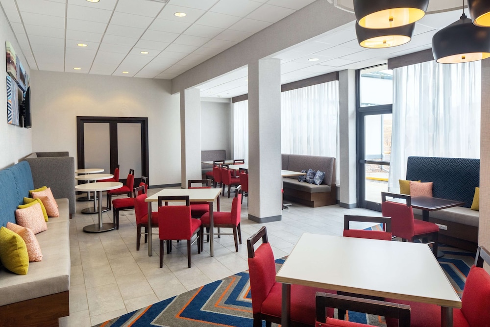 Hampton Inn & Suites Parker - photo 15