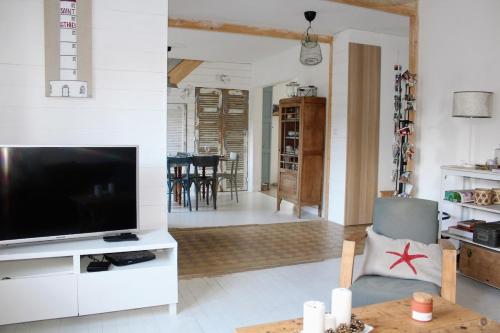 La Maison de la Plage A 2 Pas de la Plage du Casino in Saint-Quay-Portrieux, France